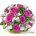 Cesto di rose aqua orchidee bianche..
