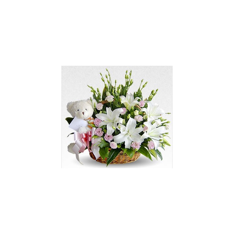 Combinazione in cesto con  fiori bianchi 